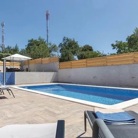 Apartment Klaudija